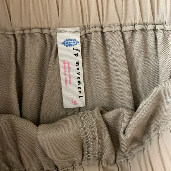 Free People Movement Khaki Jogger Trousers - Picture 6 of 12